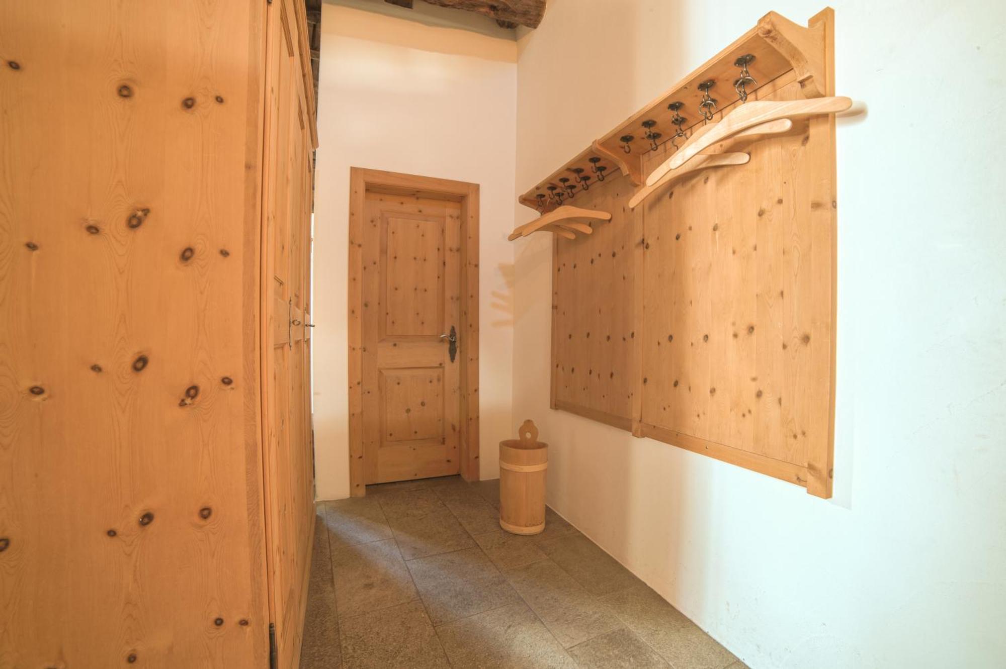 Ferienwohnung Chesa Michel Bever Exterior foto