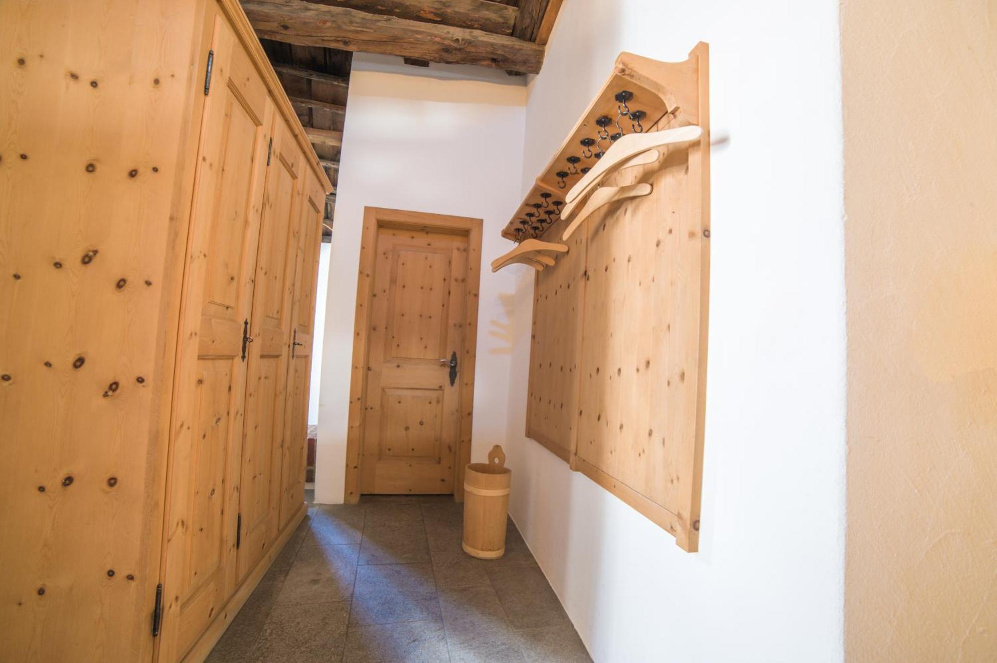 Ferienwohnung Chesa Michel Bever Exterior foto