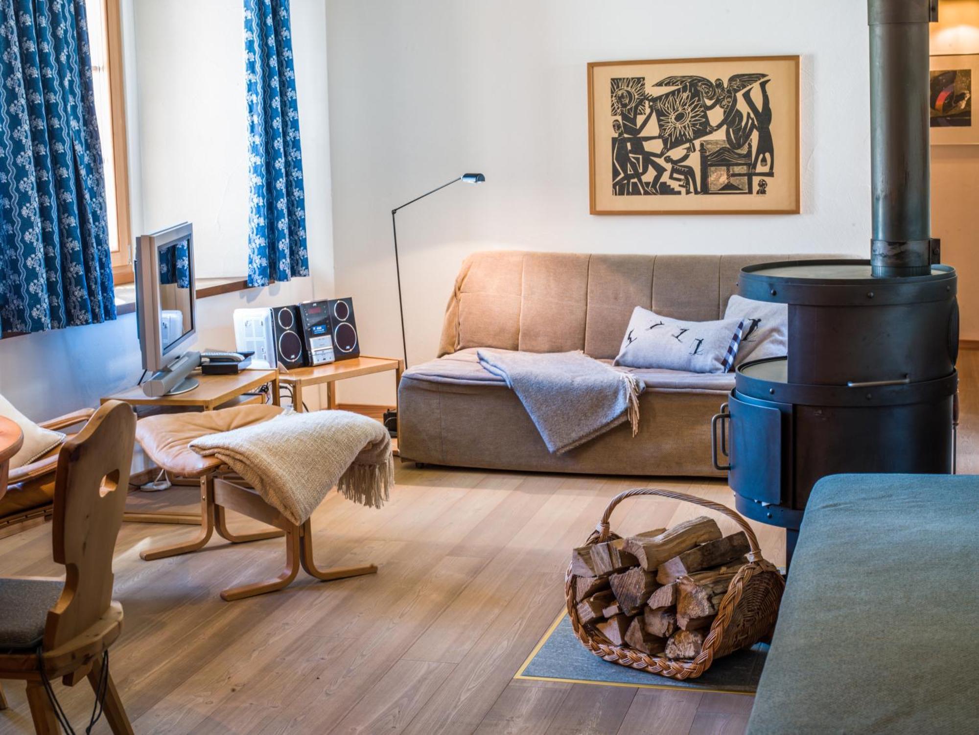 Ferienwohnung Chesa Michel Bever Exterior foto